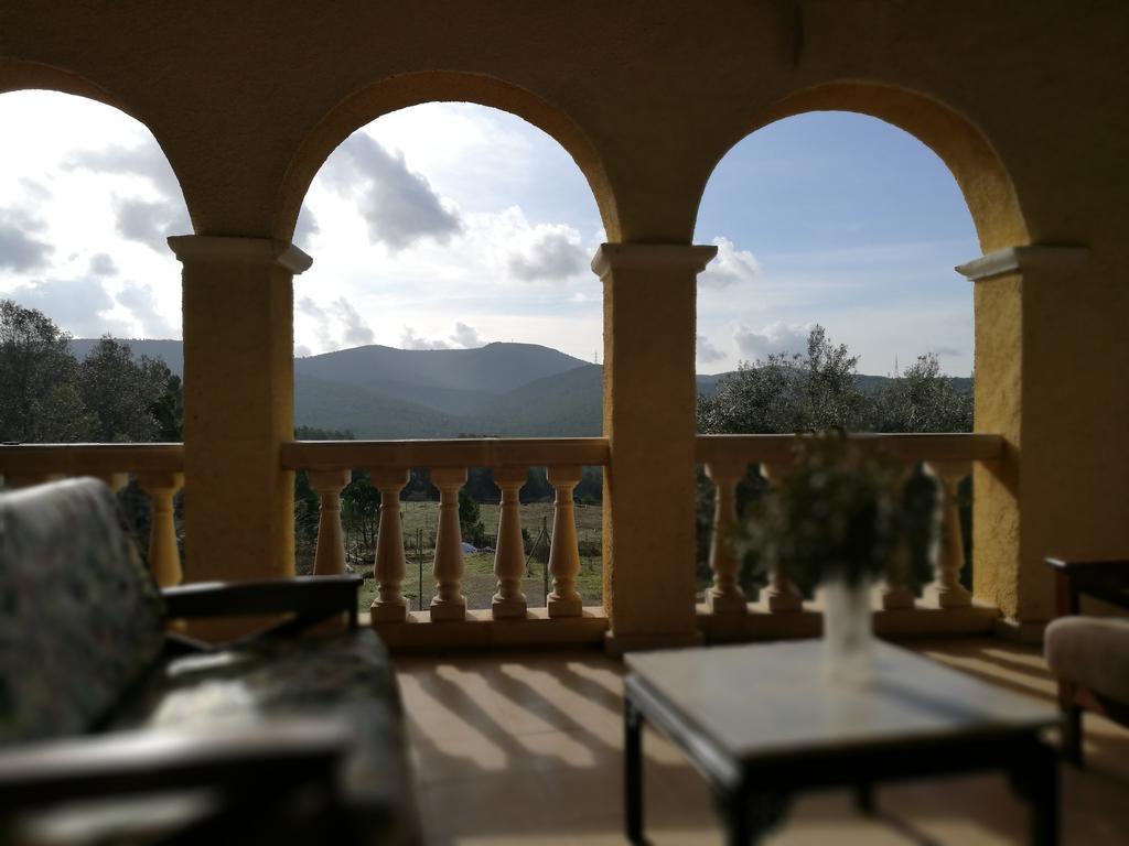 Hostal Maset Del Garraf Olesa de Bonesvalls Exterior foto